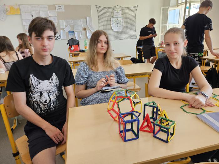 Deváťáci a mnohostěny Deváťáci a mnohostěny